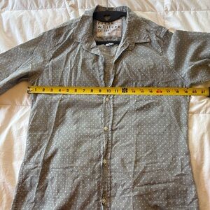 Frank & Eileen ‘Barry’ Grey Polka Dot Blouse. Medium